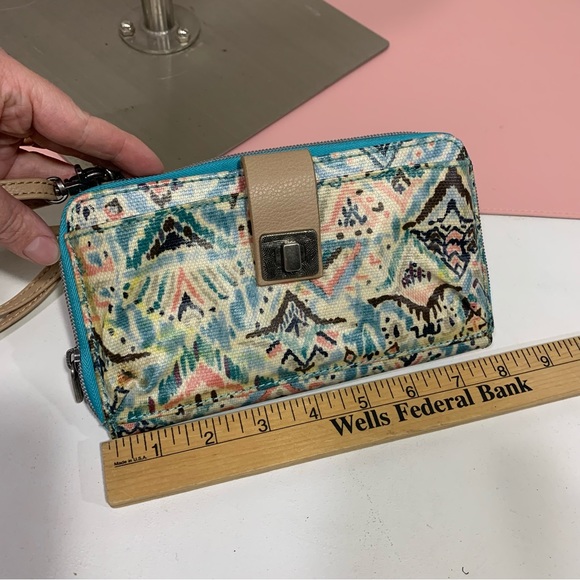 Sakroots Artist Circle Large Smartphone Crossbody and Wristlet - Picture 10 of 11